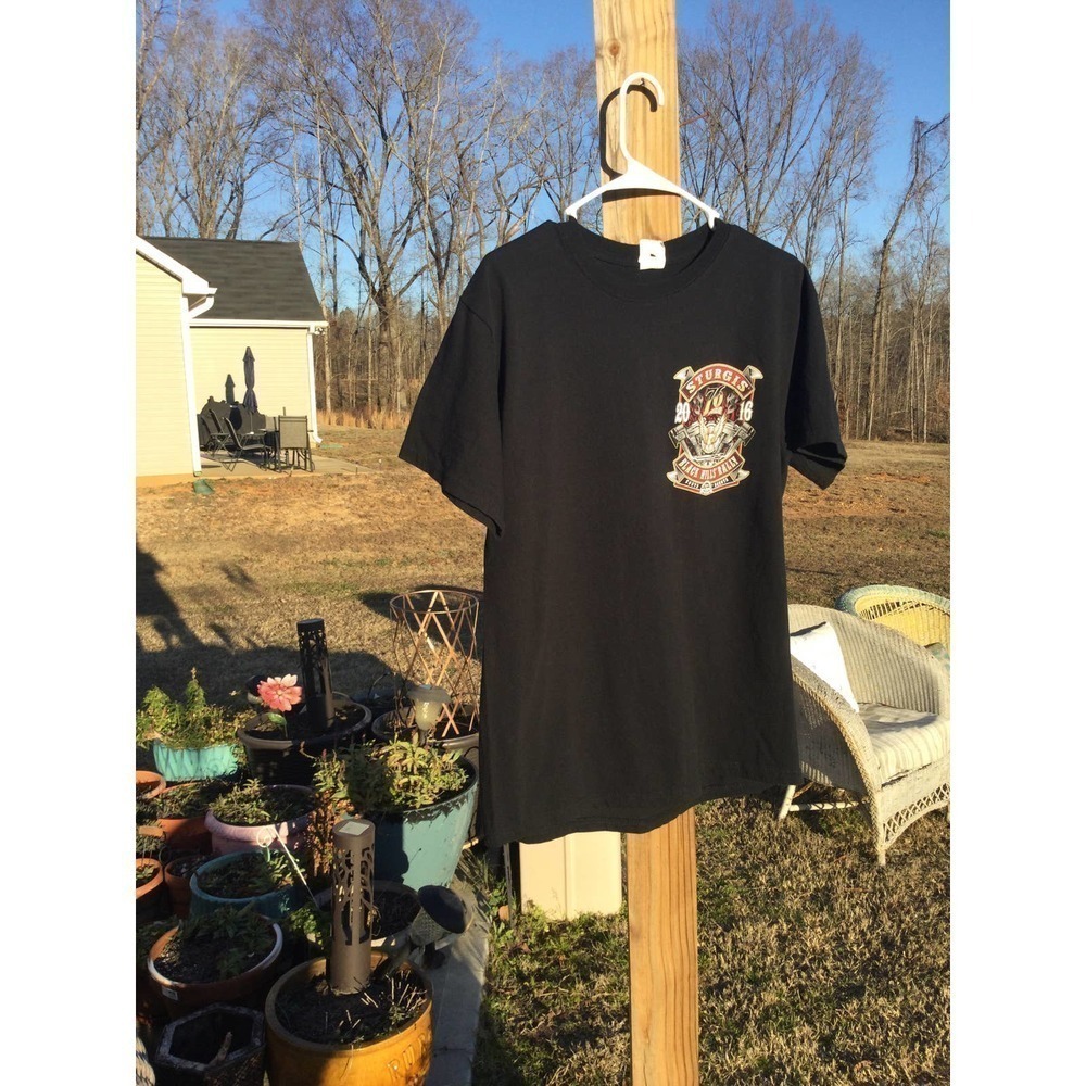 Mens t-shirt size medium Sturgis biker rally motorcycle South‎ Dakota black 2016